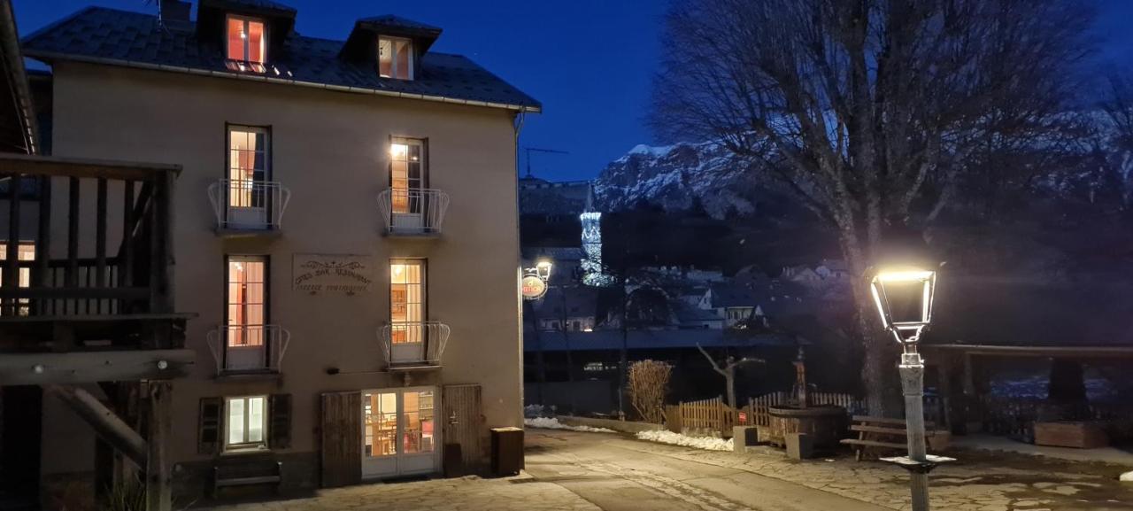 L'Auberge Saint-Vincent-les-Forts Buitenkant foto